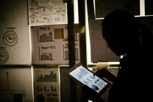 5 Real-World Applications of Edge Infrastructure Across Industries